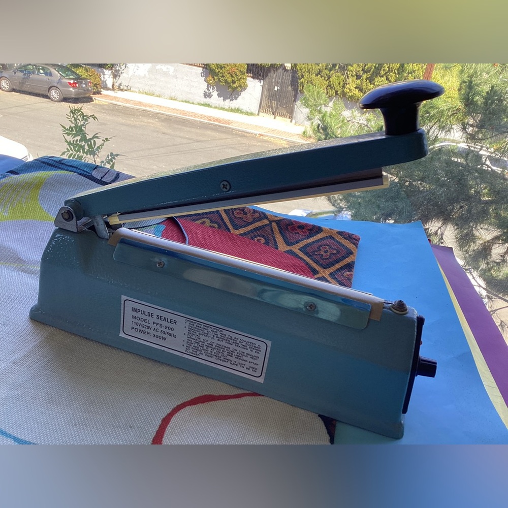 Blue Impulse Sealer NWOT
